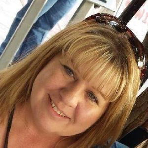 Meet your Posher, Roxanne